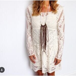 Black swan ivory longsleeve swim coverup lace Size M